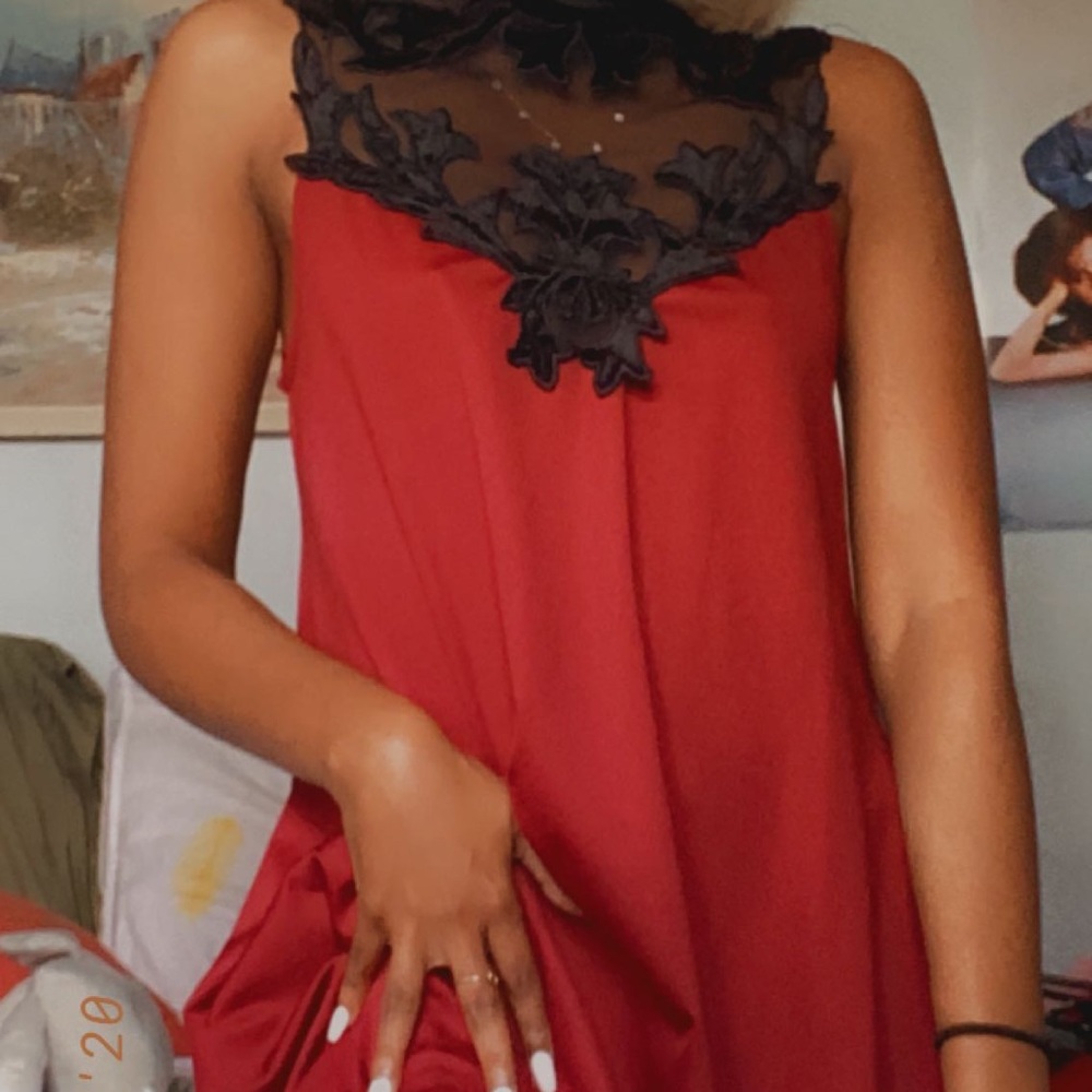 A-line sleeveless red dress
